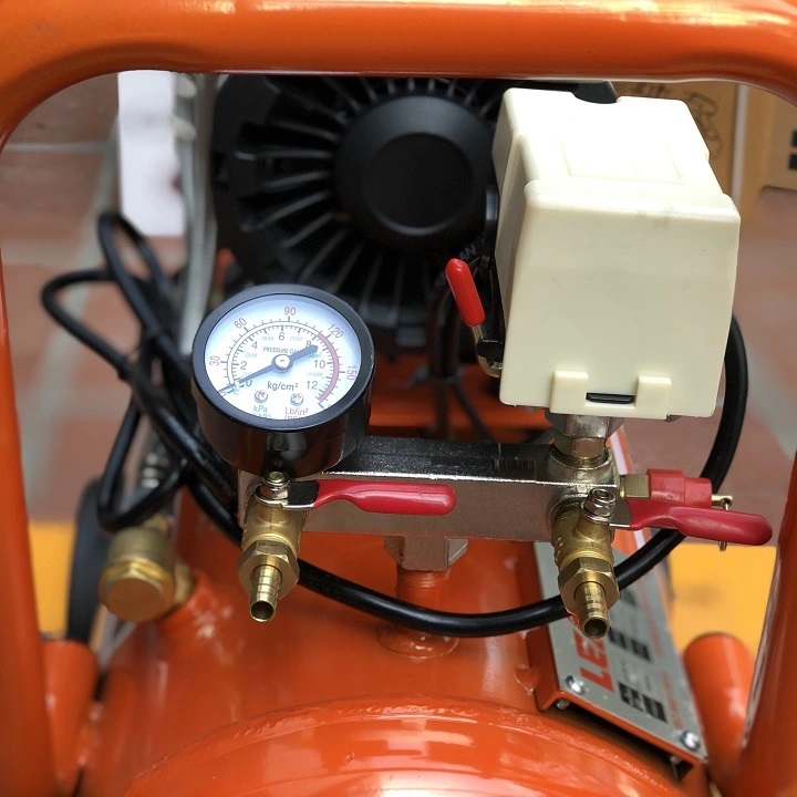 Máy nén khí không dầu 2.5HP 30L Lead LE 25-30