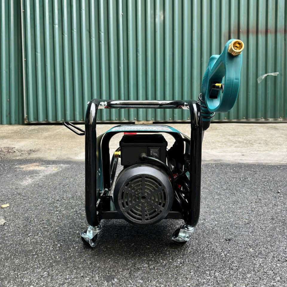 Máy Rửa Xe 3000W Nakawa NK-MP3000PLUS