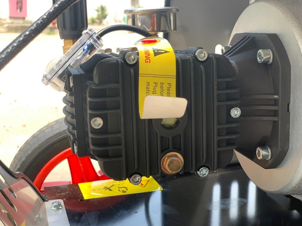 Máy rửa xe cao áp 5.5Kw Jetman JM55