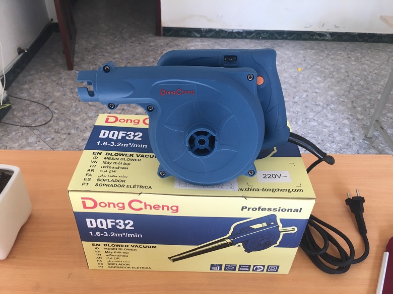 Máy Thổi Bụi Dongcheng DQF32 680W