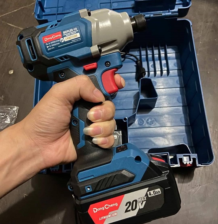 Máy Vặn Vít Dùng Pin DongCheng DCPL03-14 20V 1 Pin 1 Sạc