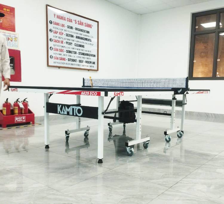 Khung bàn bằng thép cao cấp