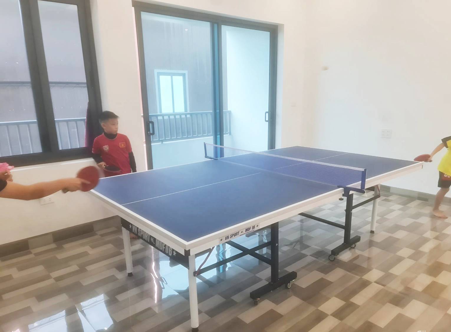 Mặt bàn độ nẩy cao của bàn Vinasport MDF-06