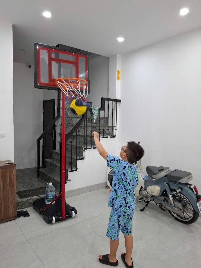 cột rổ cho trẻ em