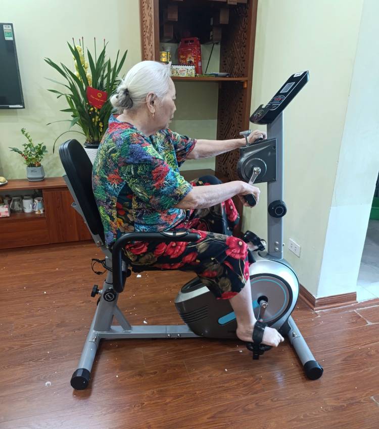 Xe đạp phục hồi chức năng BC-51053