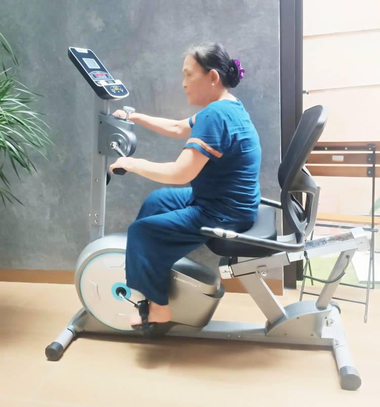 Xe đạp phục hồi chức năng BC-85023