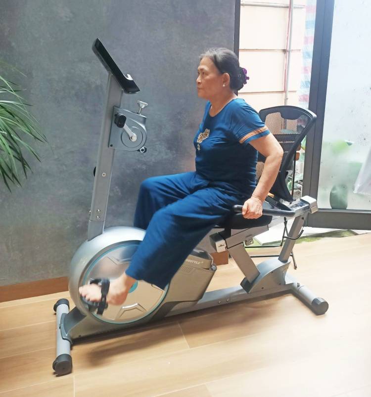 tập luyện vật lý trị liệu với xe đạp BC-85023