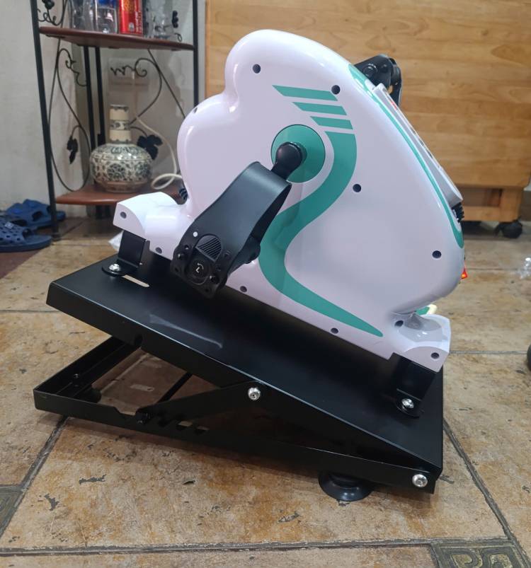 Xe đạp tập phục hồi chức năng WE3