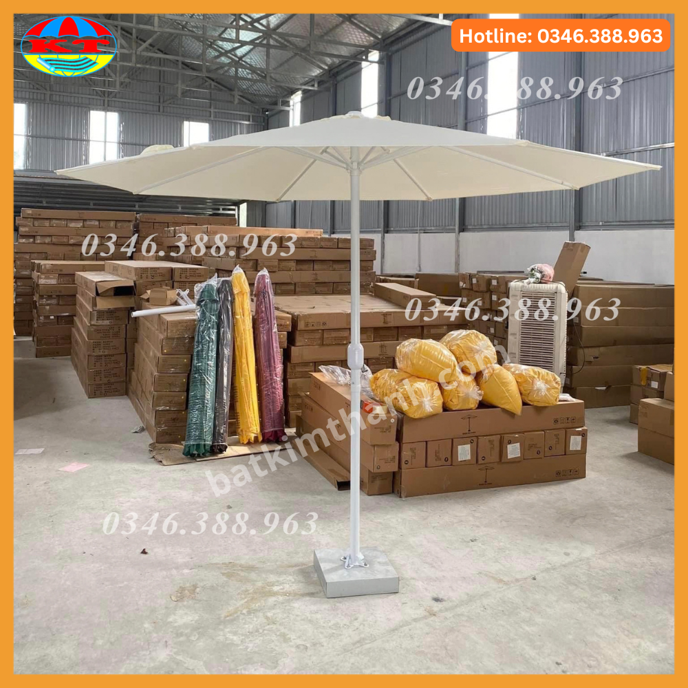 Ô Chính Tâm Tròn 3m Khung Sắt Cho Quán Cafe