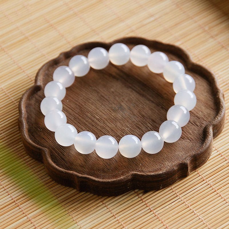 Vì Sao Vòng Đá Tự Nhiên Lại Được Nhiều Người Yêu Thích Đến Thế?