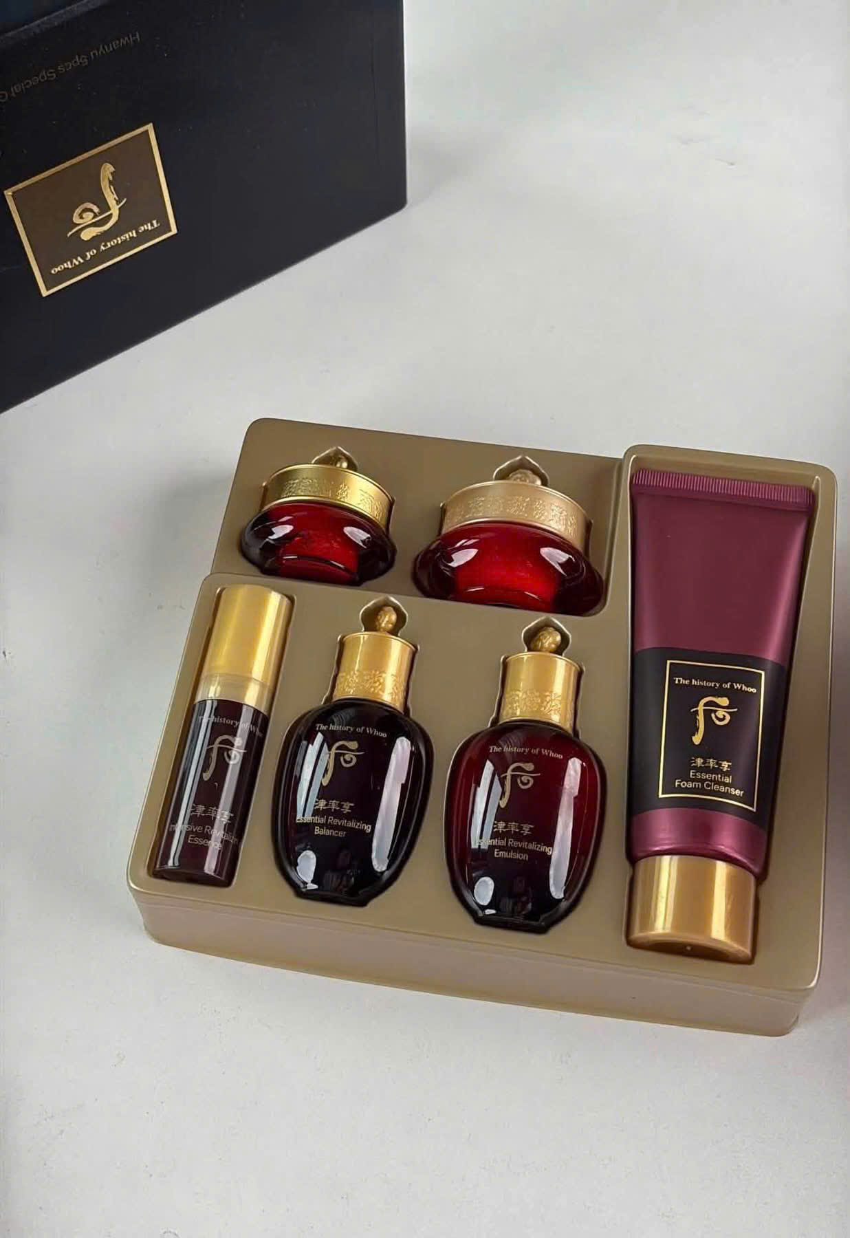 Bộ Dưỡng Da Bổ Sung Tân Dịch Whoo Jinyulhyang Special Gift Set (6 PCS)