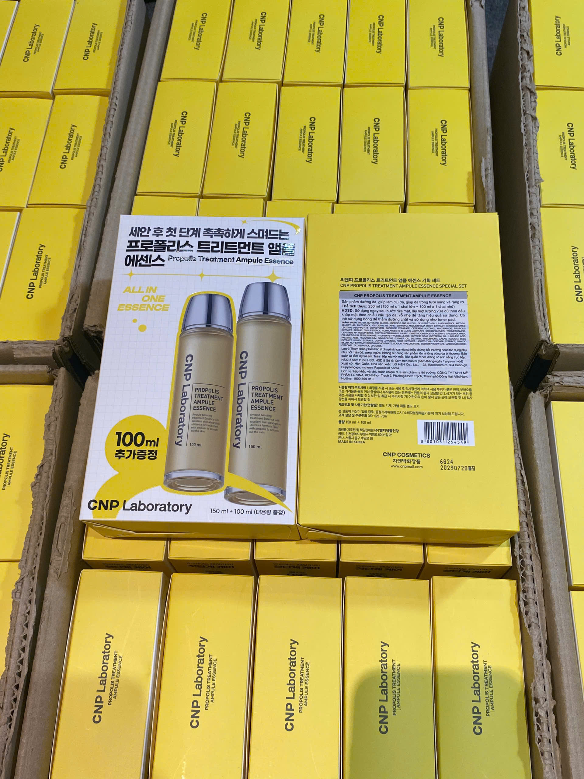 Nước Thần Keo Ong CNP Laboratory Propolis Treatment Ampule Essence