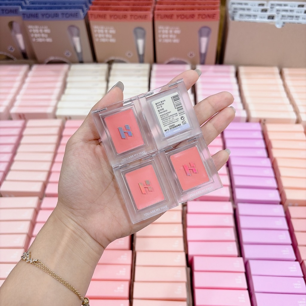 Phấn Mắt Dạng Kem 1 ô Holika Holika You Are My Fave Piece Balm 1.8g