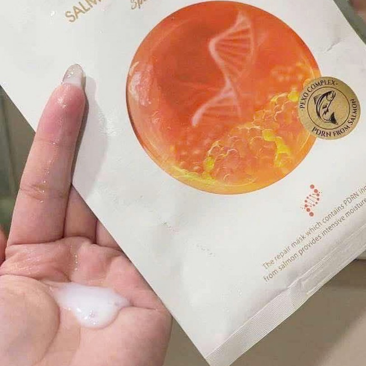 Mặt nạ phục hồi da cá hồi JMSolution Water Luminous Salmon Repair Mask Special 40ml
