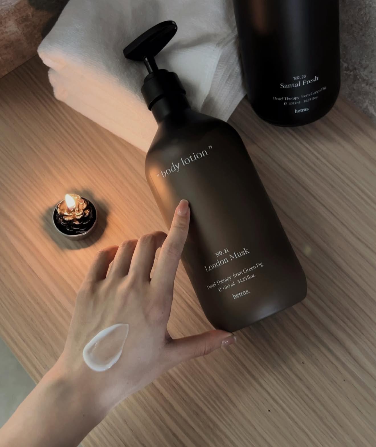 Kem Dưỡng Da Hương Nước Hoa Hetras Hotel Therapy Body Lotion 1031ml