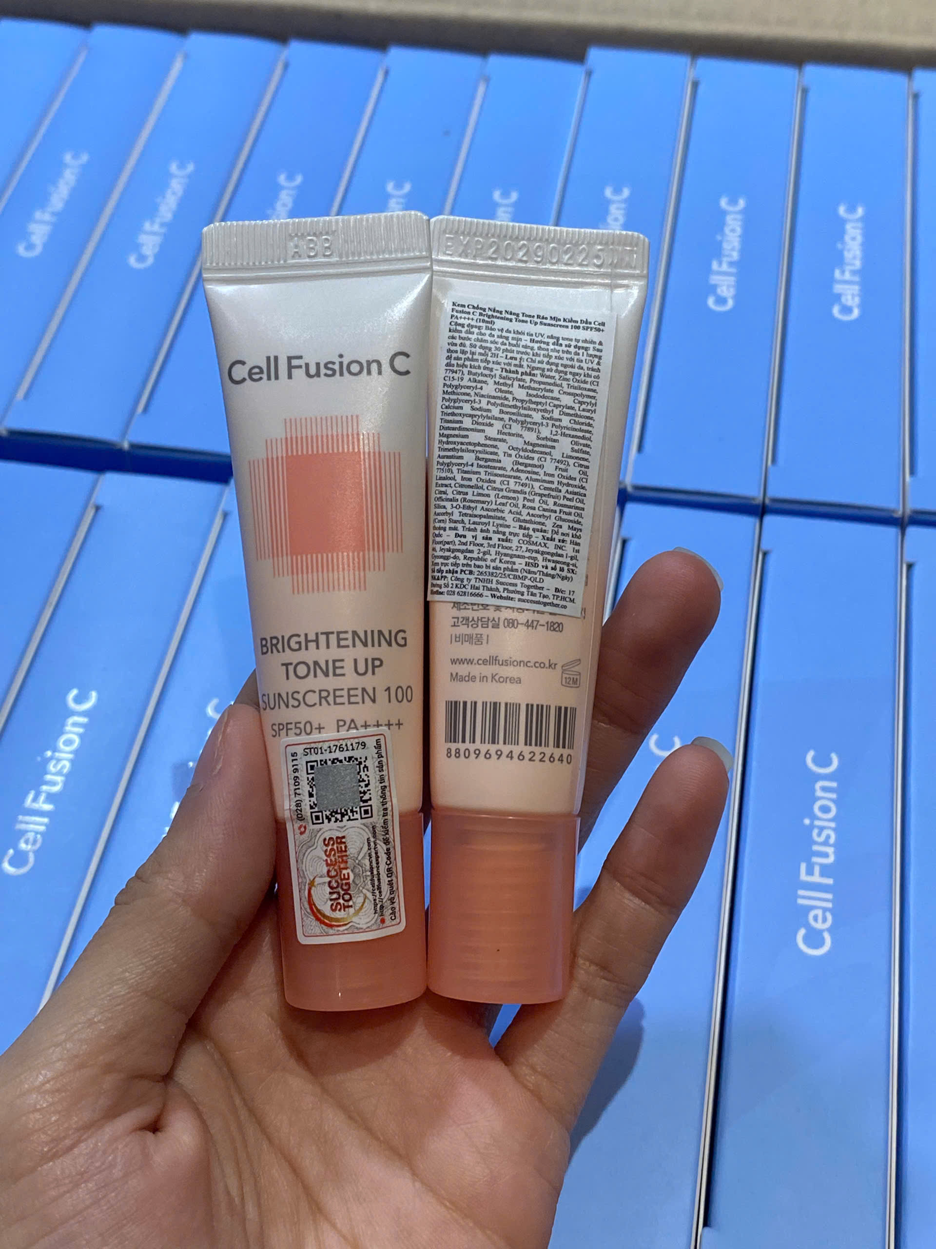 Kem chống nắng Cellfusion C Sunscreen 100 SPF50+ PA++++