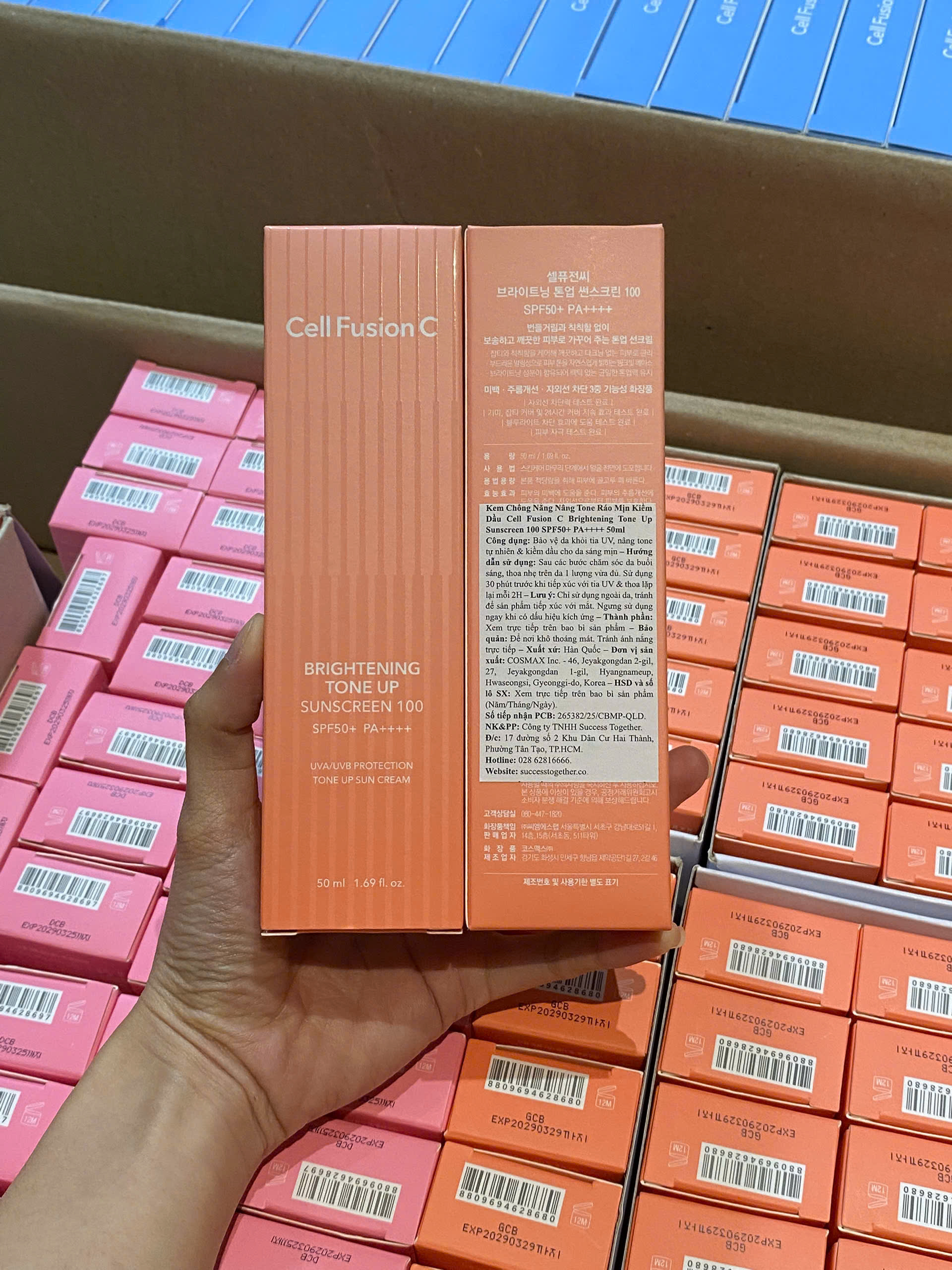 Kem chống nắng Cellfusion C Sunscreen 100 SPF50+ PA++++
