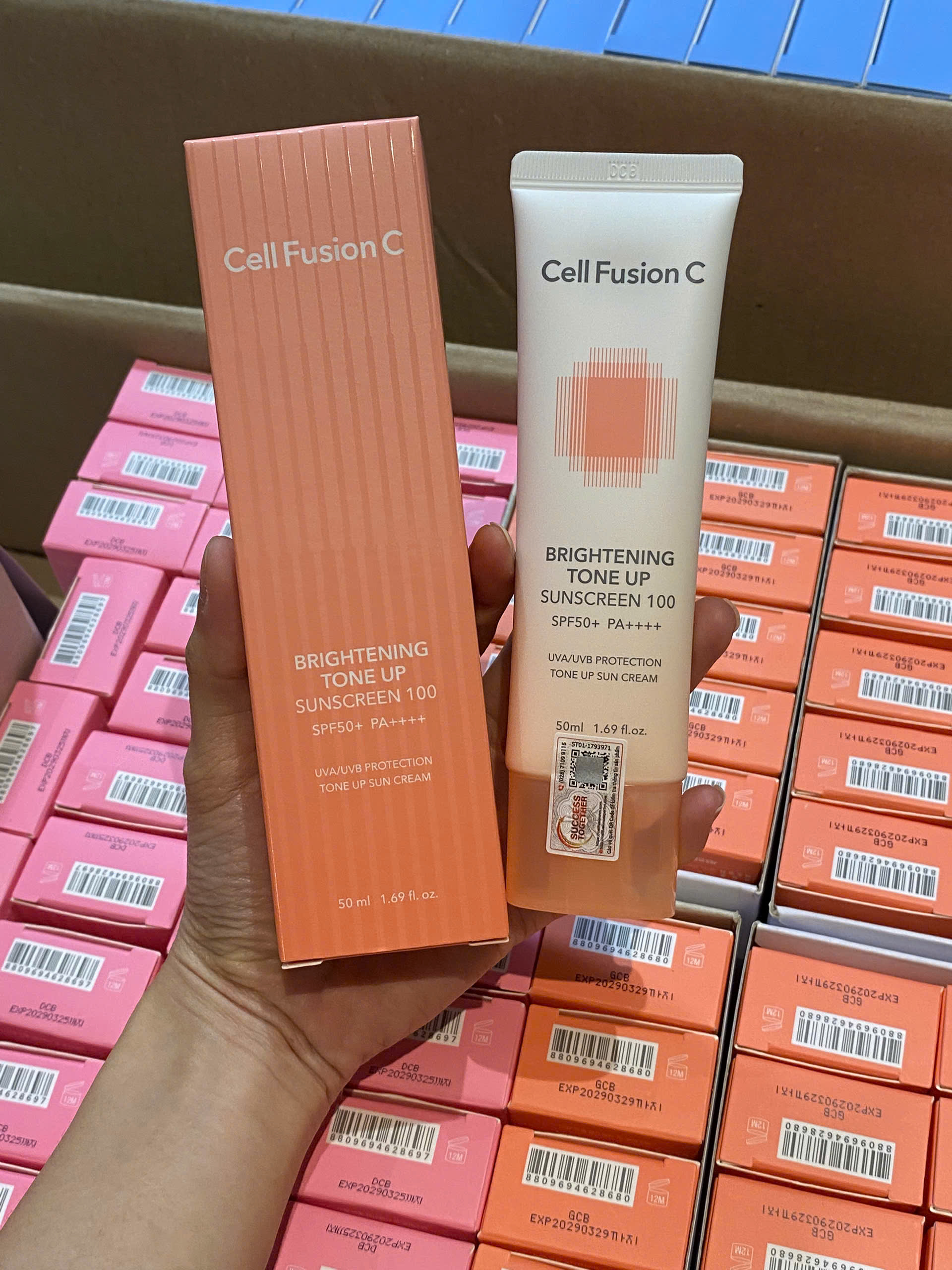 Kem chống nắng Cellfusion C Sunscreen 100 SPF50+ PA++++