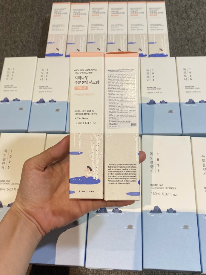 Round Lab Kem chống nắng Birch Juice Moisturizing Tone-up Sunscreen 50ml