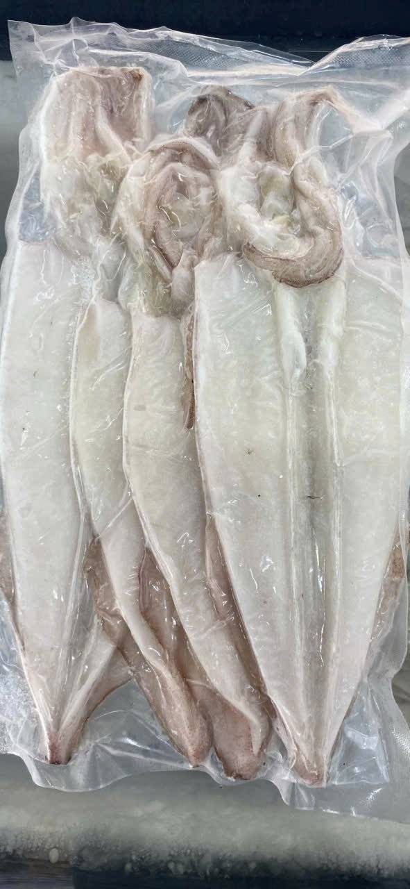 Mực 1 nắng loại 1 (1kg giá 500000đ)