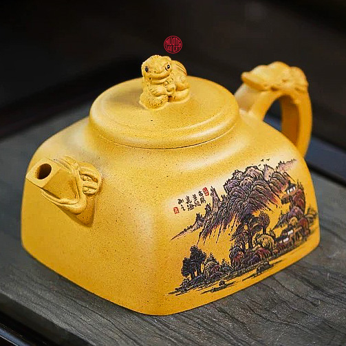Ấm tử sa tứ phương tì hưu lão đoàn nê vẽ sơn thủy Vương Hiến Hải 320ml