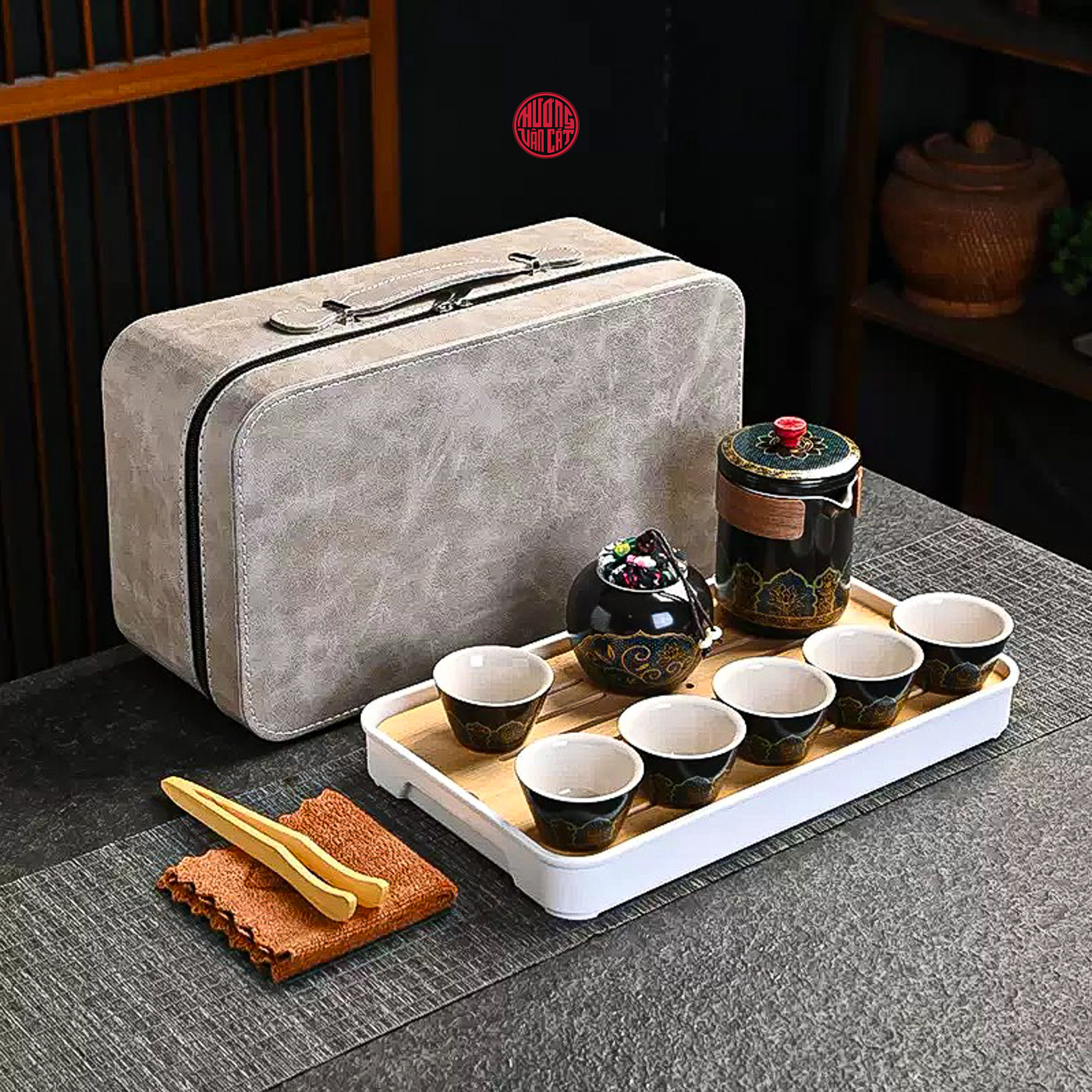 QUÀ TẶNG BỘ ẤM TRÀ DU LỊCH HÌNH HỘP VẢI CHỮ NHẬT XÁM