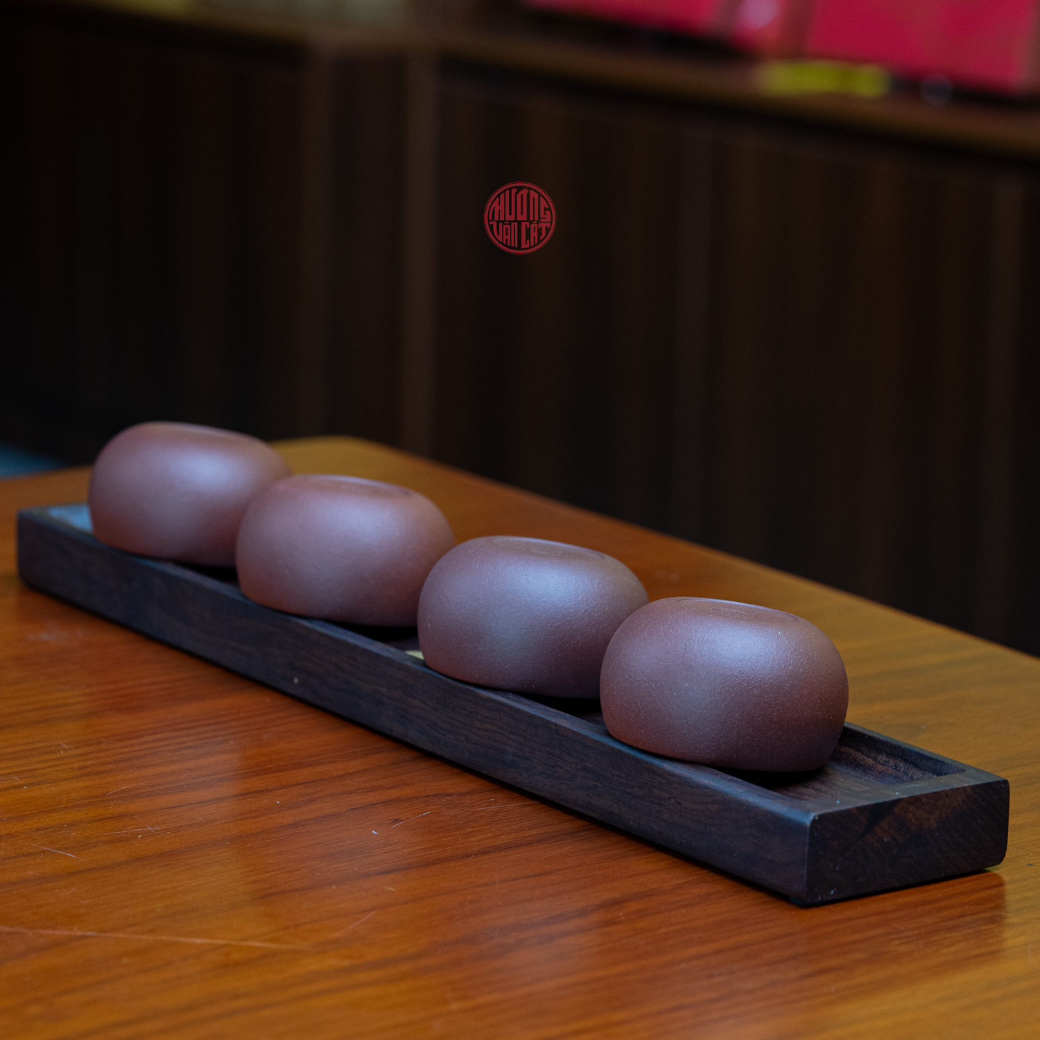 KHAY GÁC LY TRÀ GỖ GỤ
