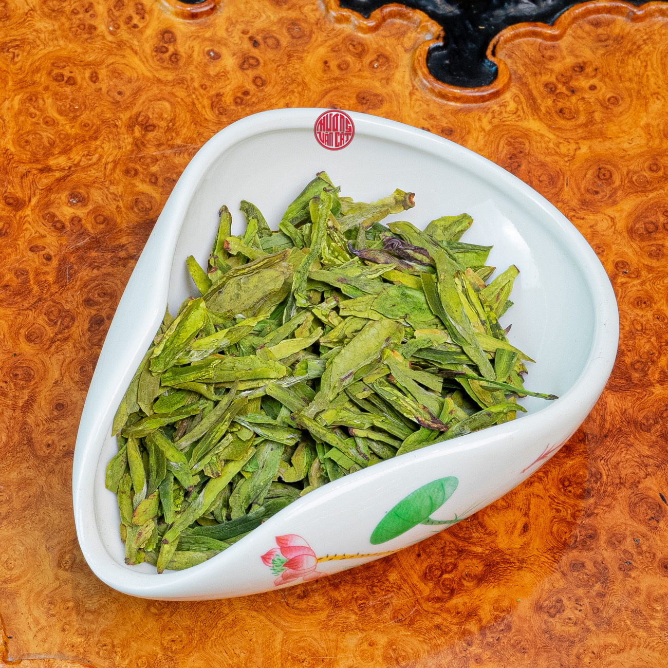 QUÀ TẶNG TRÀ LONG TỈNH TÂY HỒ THƯỢNG HẠNG (250G)