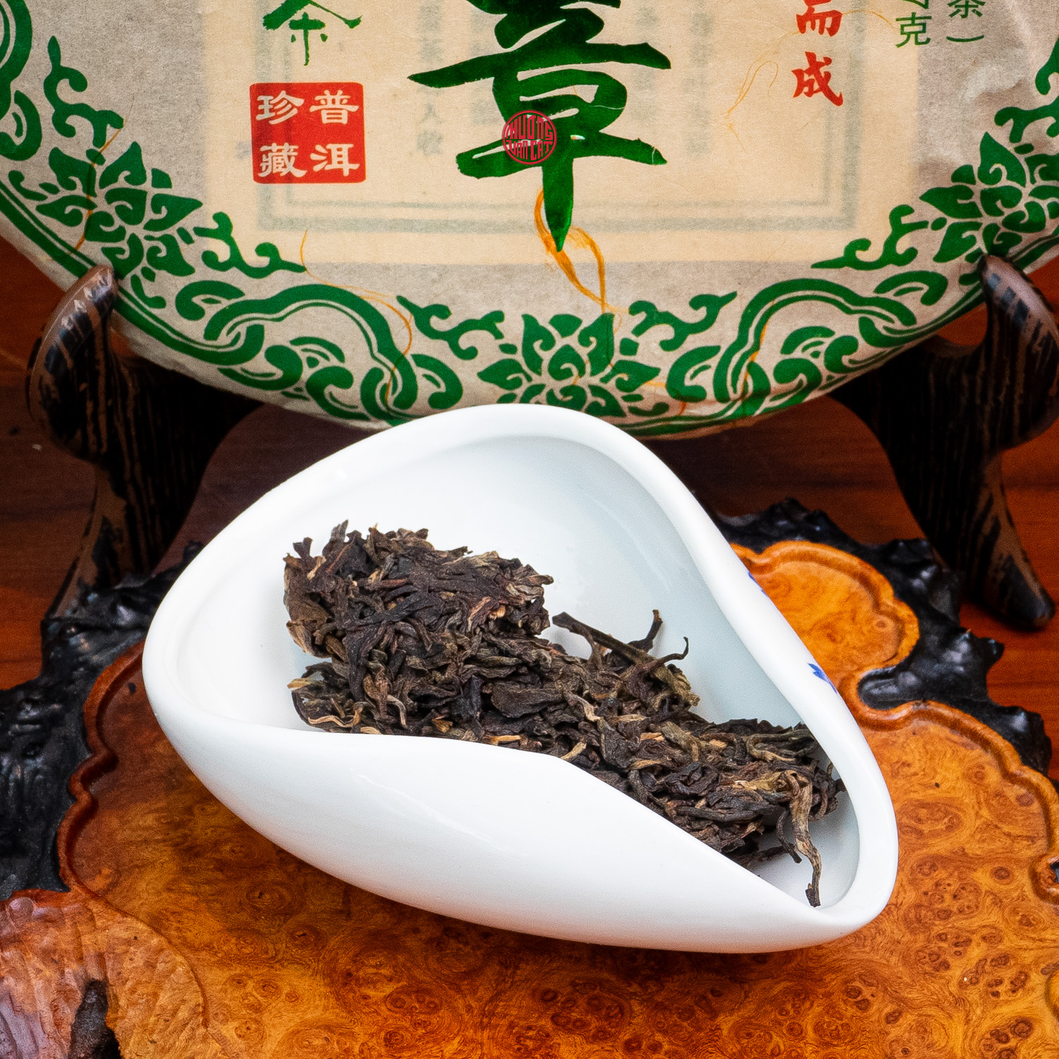 Trà phổ nhĩ sống Lão Ban Chương cổ thụ Vân Nam năm 2014 357gr