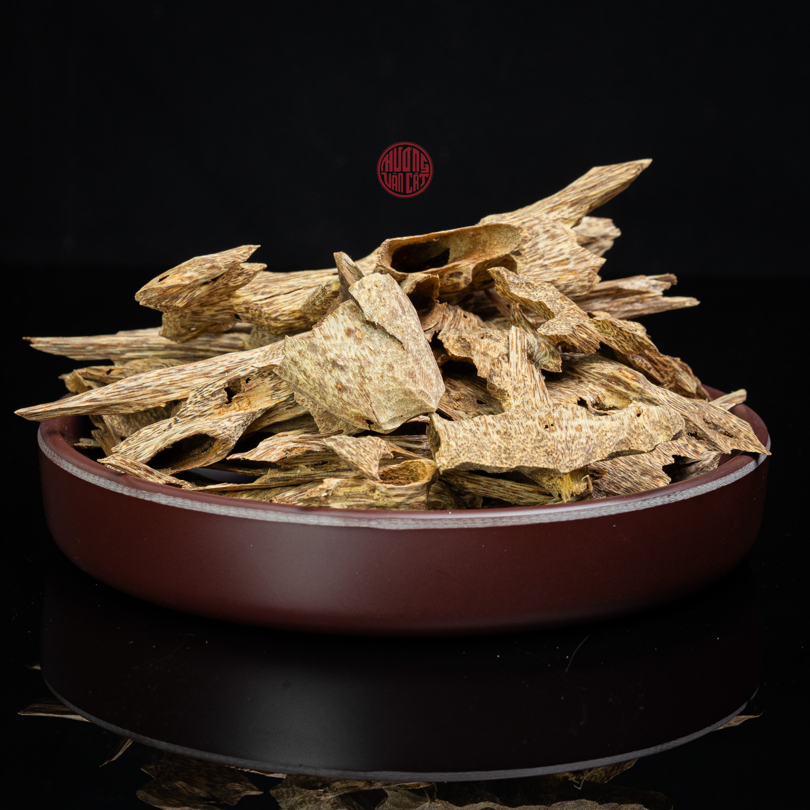 Vụn trầm kiến cũ cao cấp ( giá 50 gram )