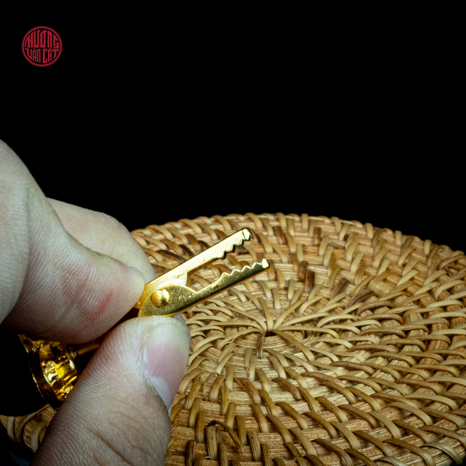 Kẹp nhang trầm vân mây