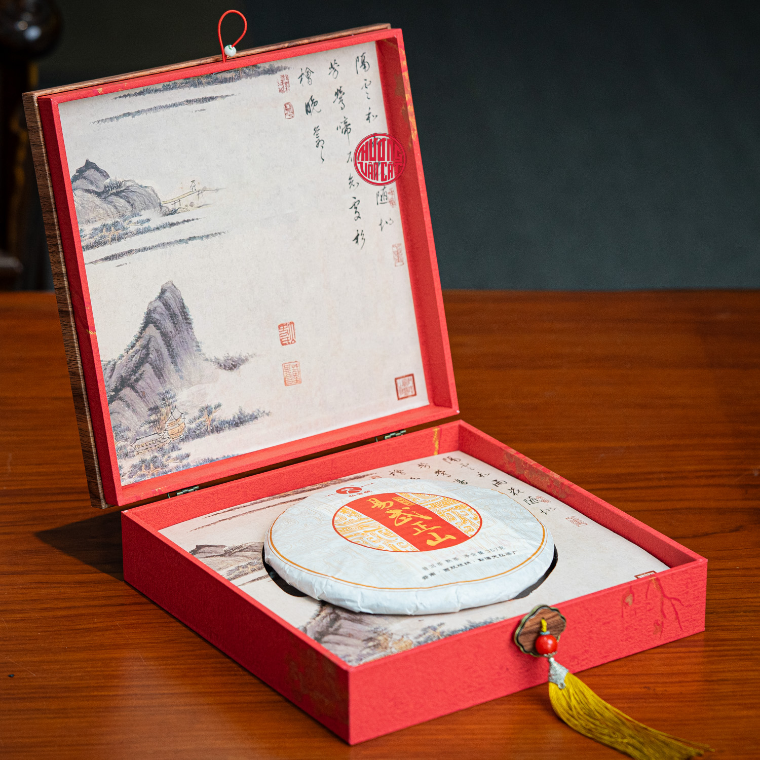Trà phổ nhĩ chín Đại Thiên Hoằng năm 2016 cổ thụ 357gr