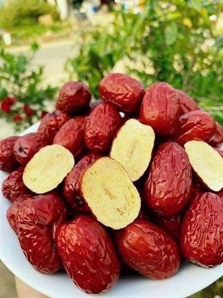 Táo đỏ Tân Cương 500gr ( Hộp )