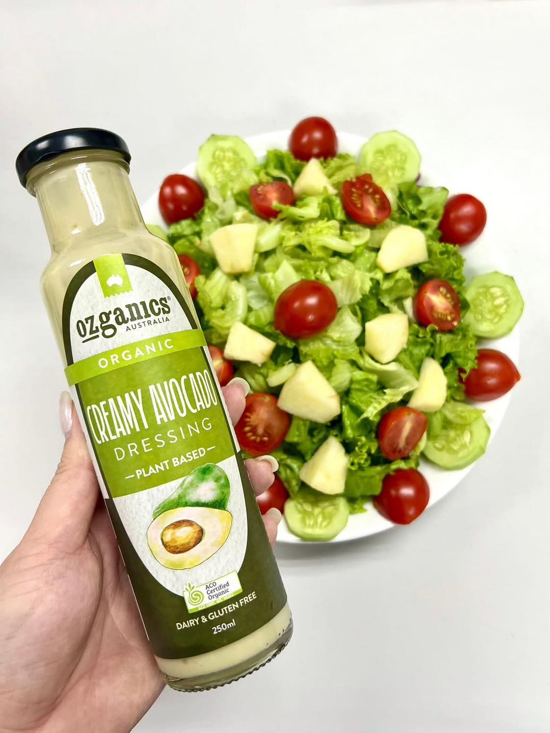 Nước xốt salad hữu cơ quả bơ Ozganics 250ml ( Chai)