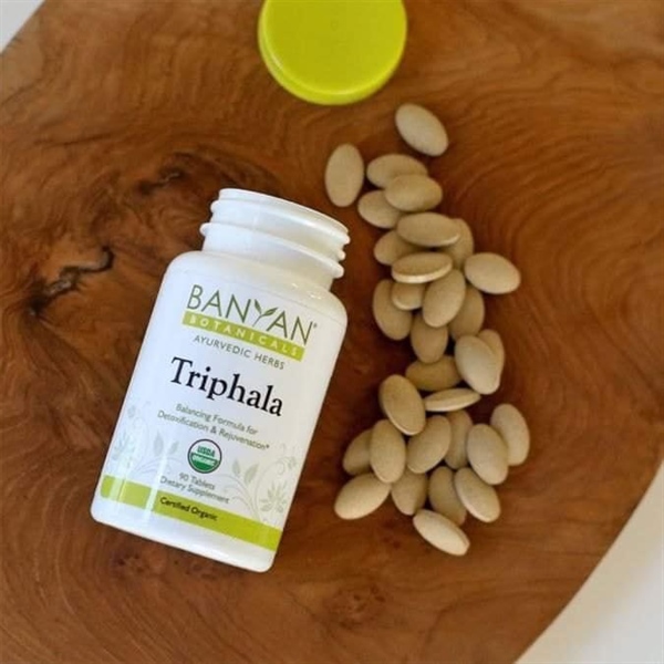 Triphala thải độc ruột 180v ( hộp) Banyan