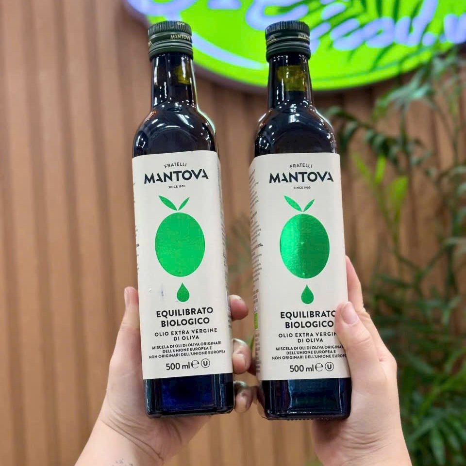 Dầu Oliu Nguyên Chất hữu cơ ( Mantova) 500ml