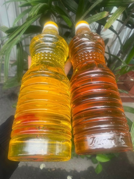 Dầu Mè sạch ép nguyên chất 1 lít ( Chai)