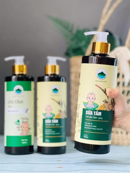 Sữa tắm Bé Tía Tô Trà Xanh Ngải Cứu 500ml ( Lọ)