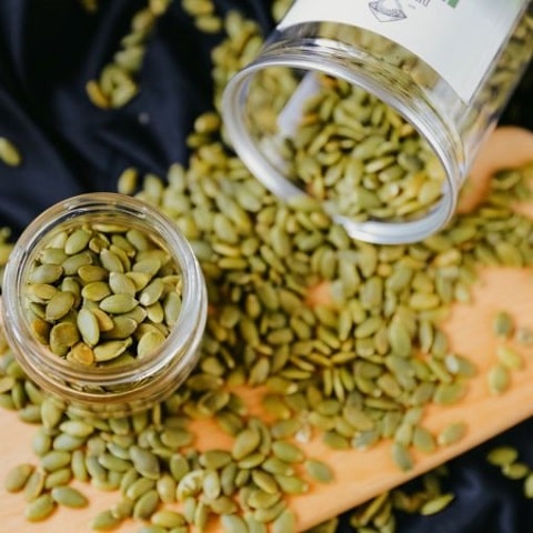 HẠT BÍ XANH SỐNG ẤN ĐỘ Holinut 500GR ( Hộp)