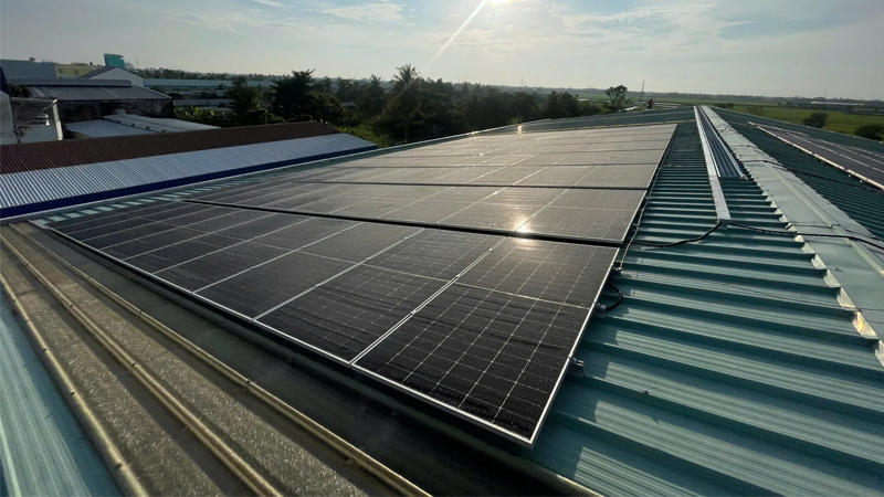 Hệ Thống Điện Mặt Trời Showroom Ô Tô Công Suất 100kWp Tại Cà Mau