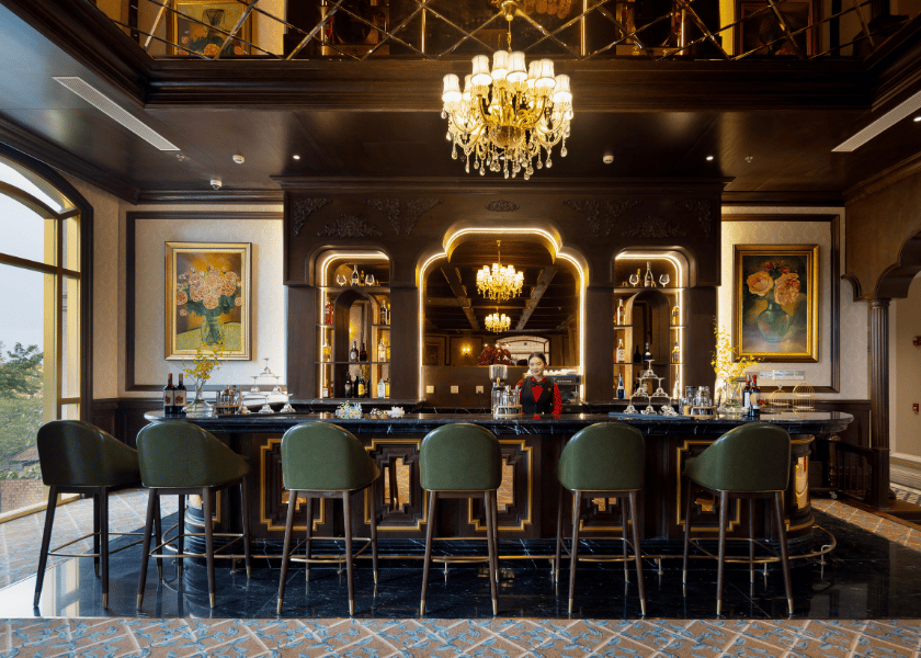 Lobby Bar