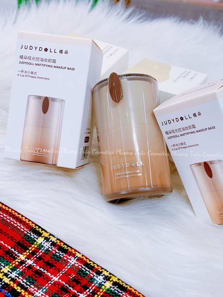 KEM LÓT JUDYDOLL MATTIFYING MAKEUP BASE