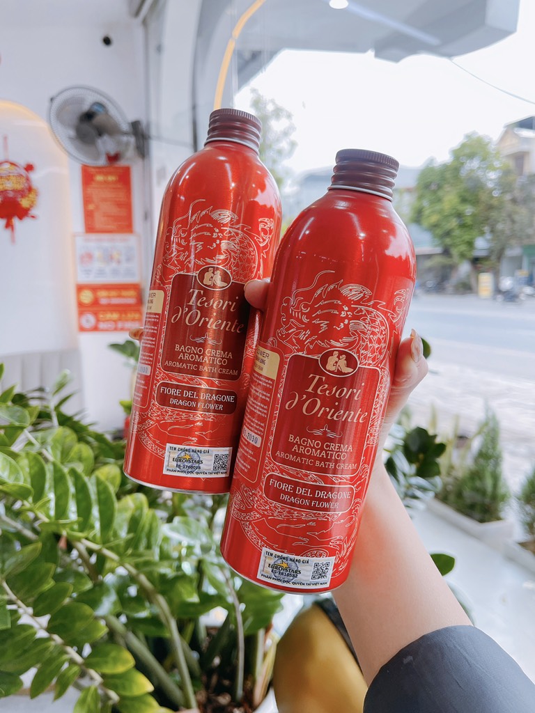 SỮA TẮM NƯỚC HOA THANH LONG 500ML