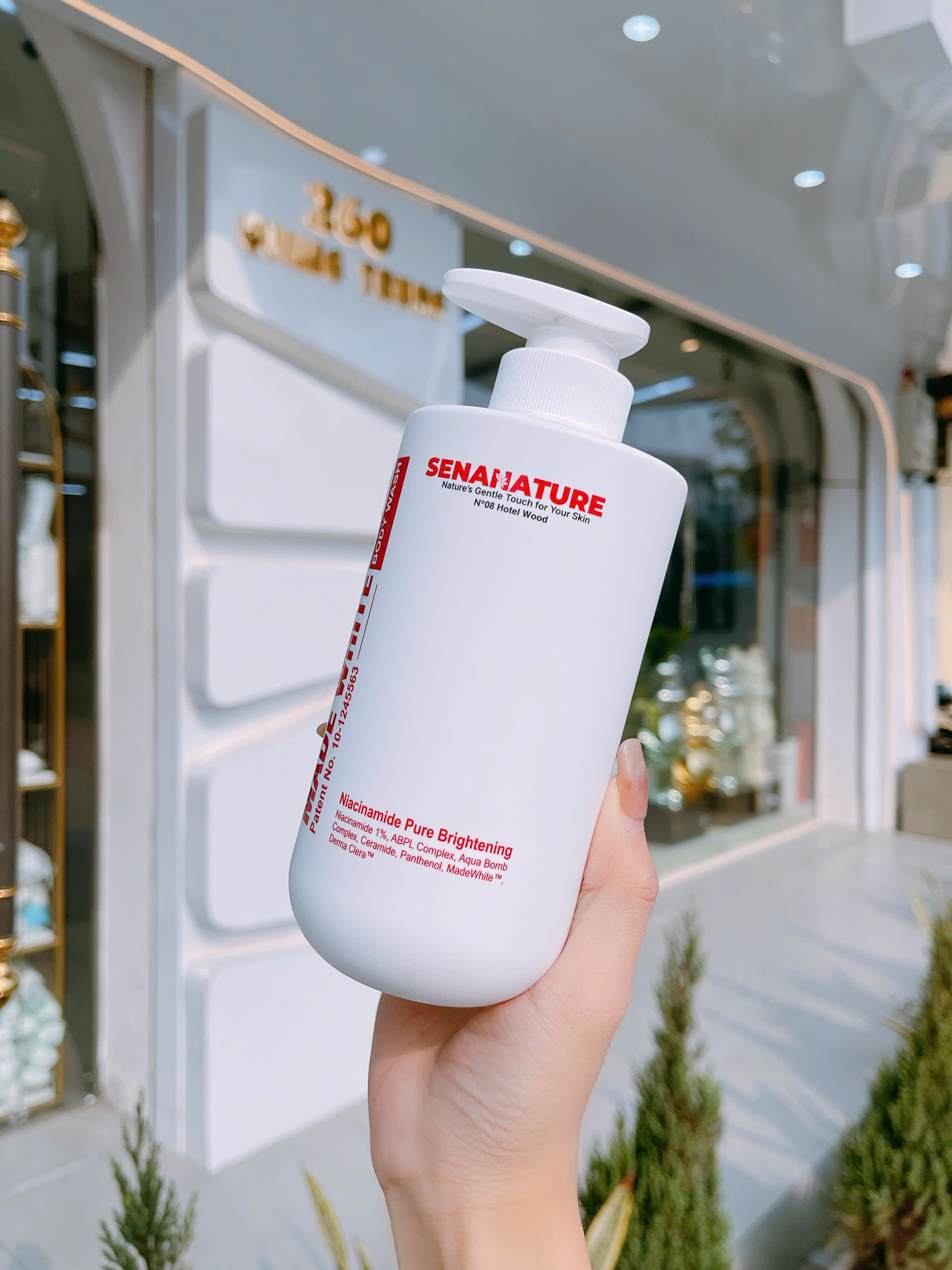 Sữa tắm SENANATURE MADE WHITE BODY WASH 500ml