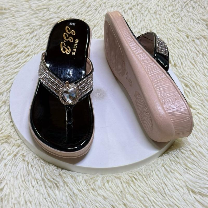 Dép nữ trung niên đế xuồng quai kẹp, đính xoàn đá, đế cao 5 cm êm nhẹ không trơn trượt-T20
