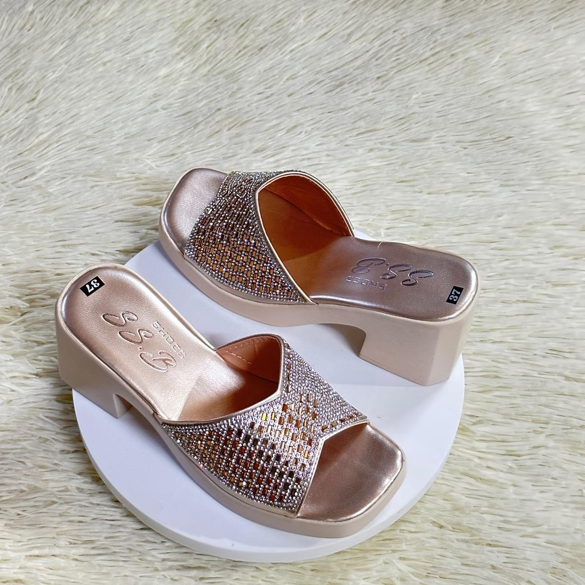 Dép nữ trung niên đế xuồng quai bản đính đá cao cấp, đế cao 7cm êm nhẹ, chống trượt-T25