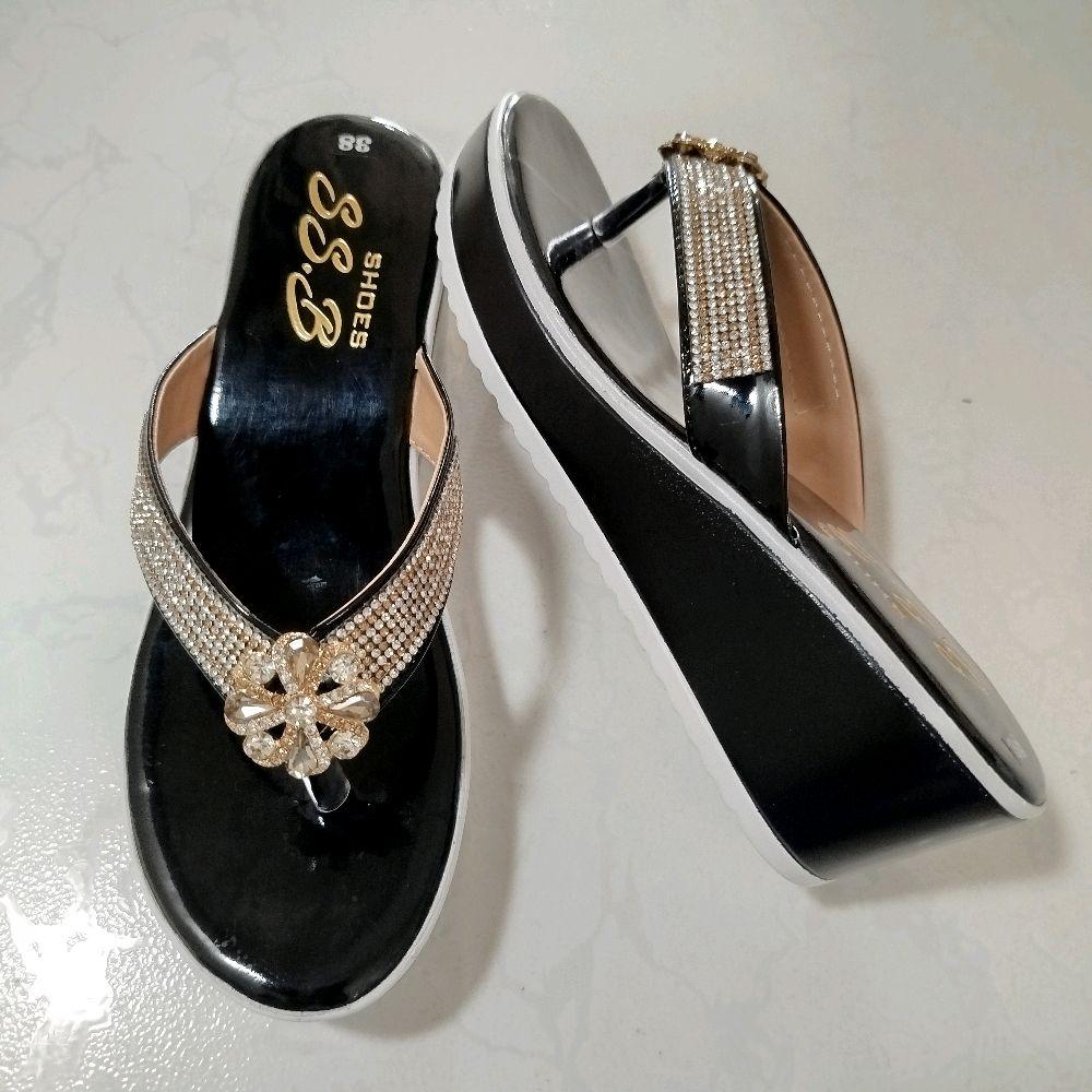 Dép nữ trung niên đế xuồng quai kẹp xoàn, đính đá giọt nước, đế đúc cao 6cm-T23