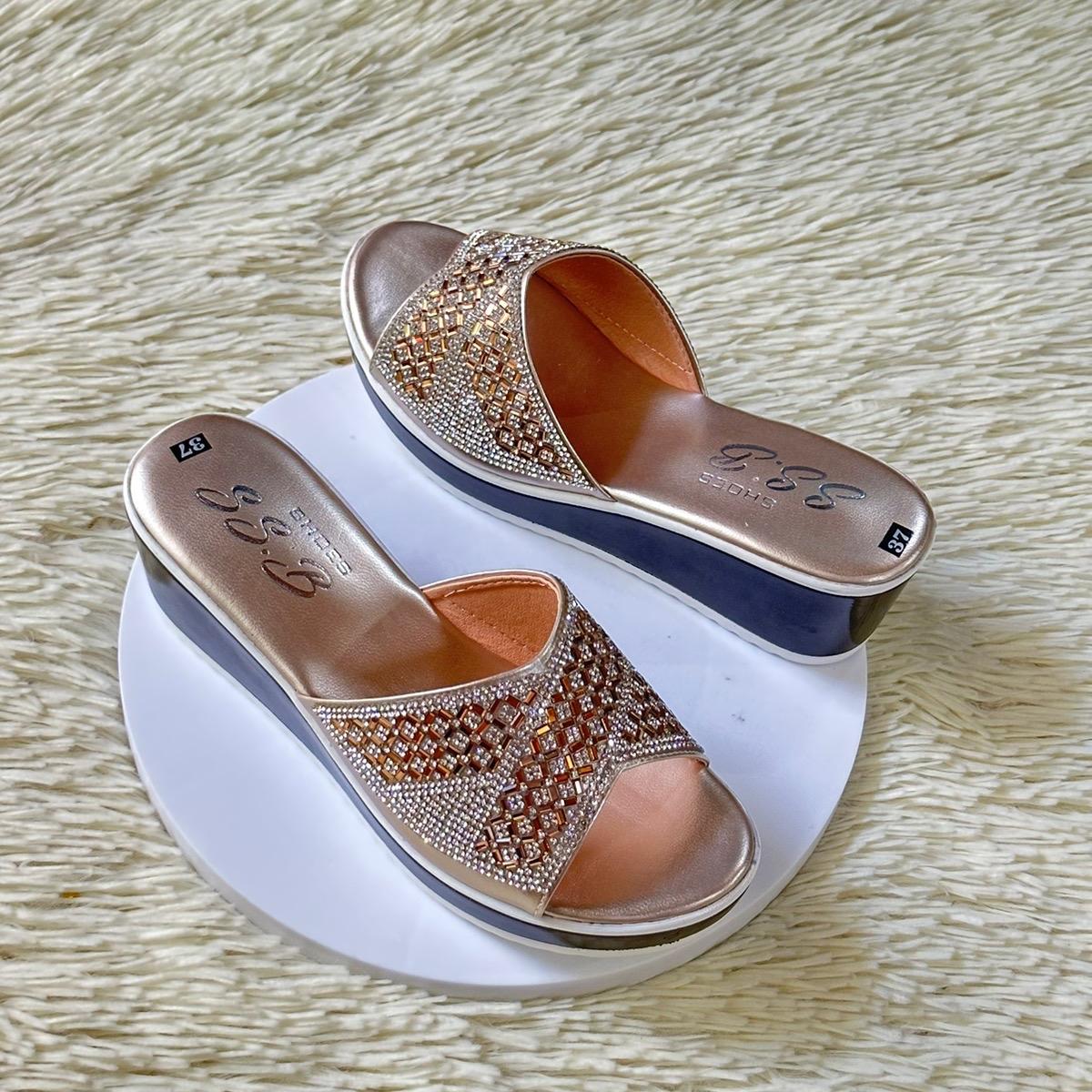 Dép nữ trung niên đế xuồng,quai bản đính xoàn đá, đế đúc cao gót 6cm nhẹ, êm chân dễ phối đồ-T24