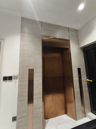 Thang máy inox hoàn toàn (trắng/vàng)