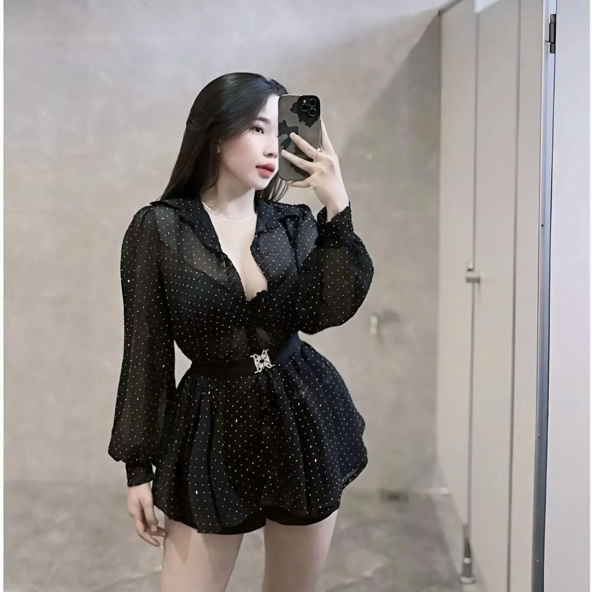 Áo sơ mi voan đá sáng rộng kèm dây đai Nữ Women Voi Top Kem